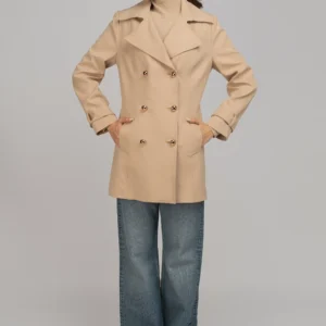 بارانی زنانه کرمی رنگ پاییز-زمستانه دکمه و یقه‌دار نوادو