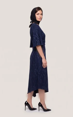پیراهن زنانه بلند طرح‌دار با چین گره‌ای کمر nevado کد 405014471967 - Image 2
